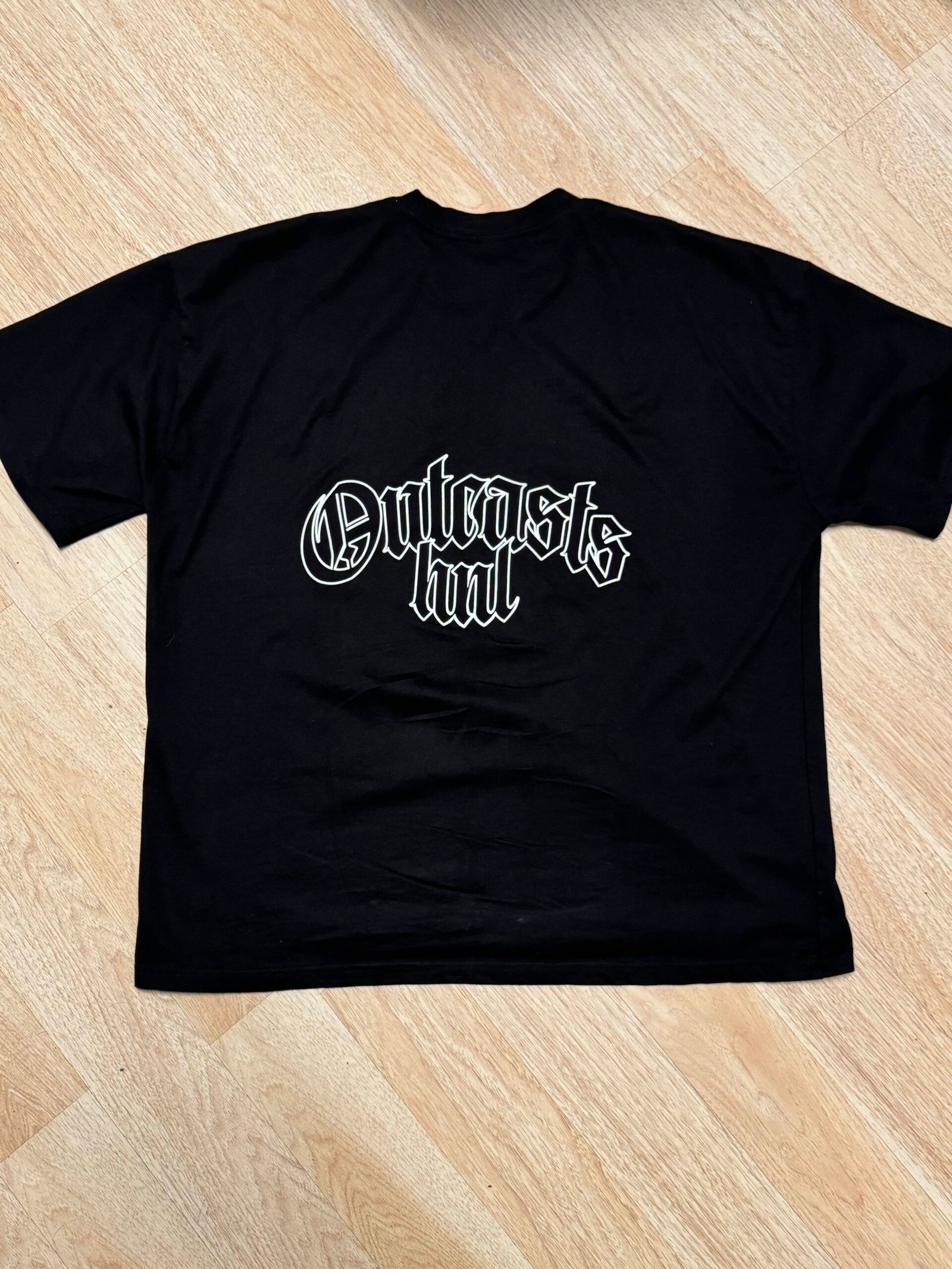 009: Oversized Outcasts Tee